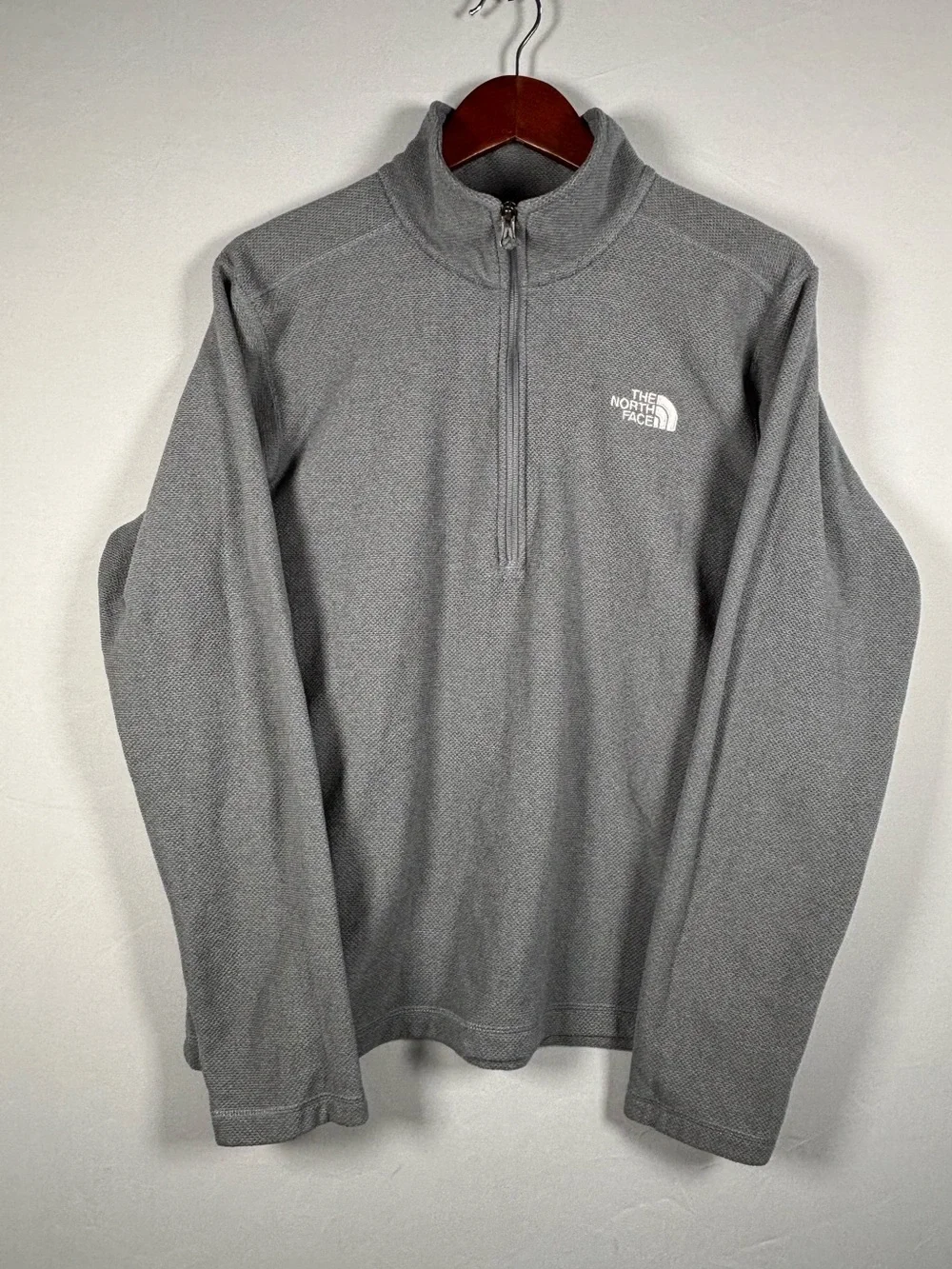 The North Face Textured Cap Rock 1/4 Zip Mid Layer Gray Men’s Large